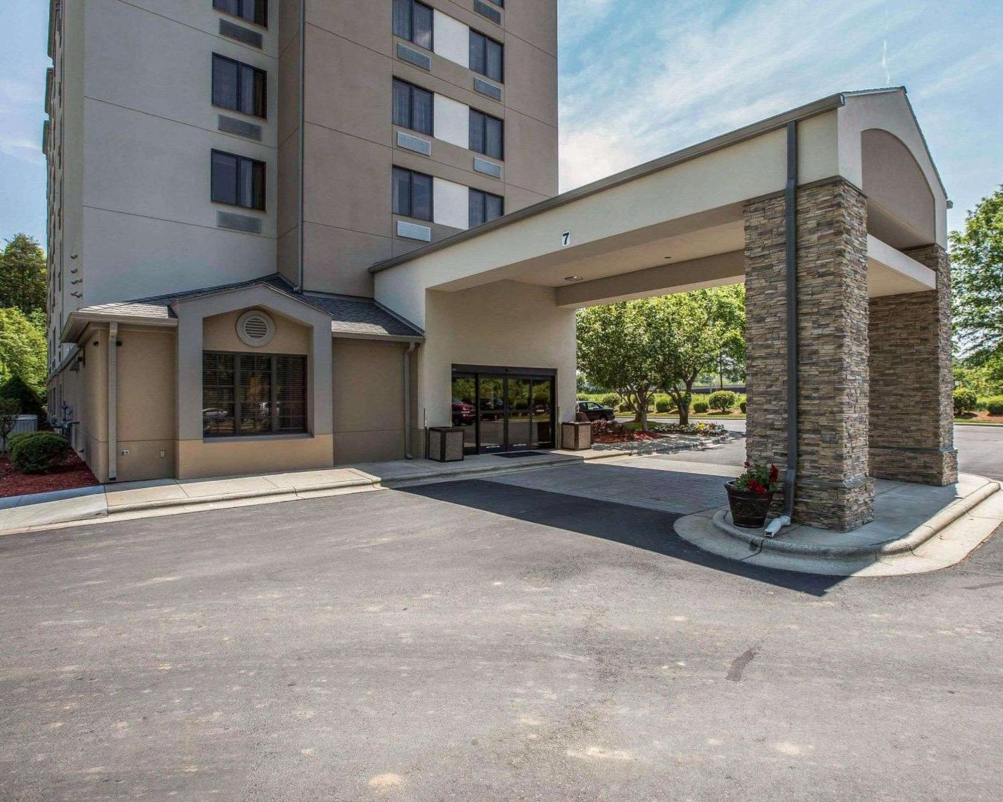 Sleep Inn Greensboro Airport Eksteriør billede