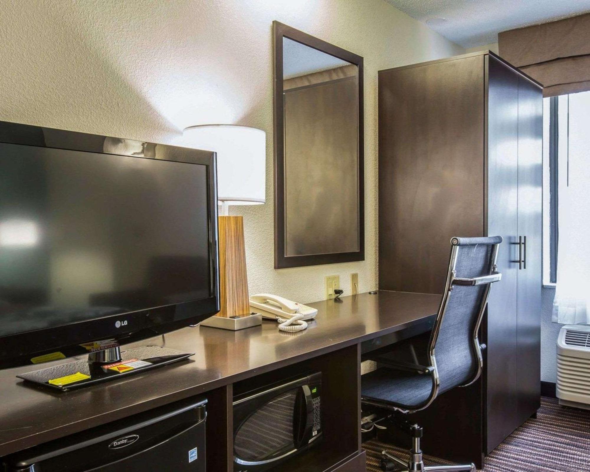Sleep Inn Greensboro Airport Eksteriør billede