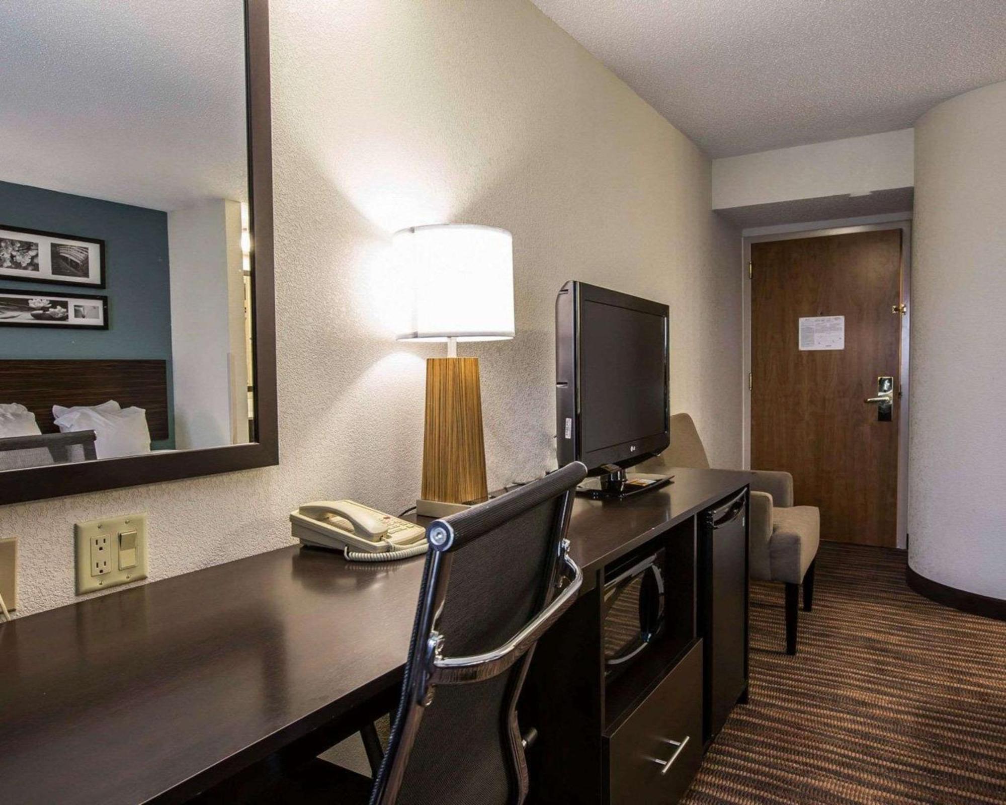 Sleep Inn Greensboro Airport Eksteriør billede