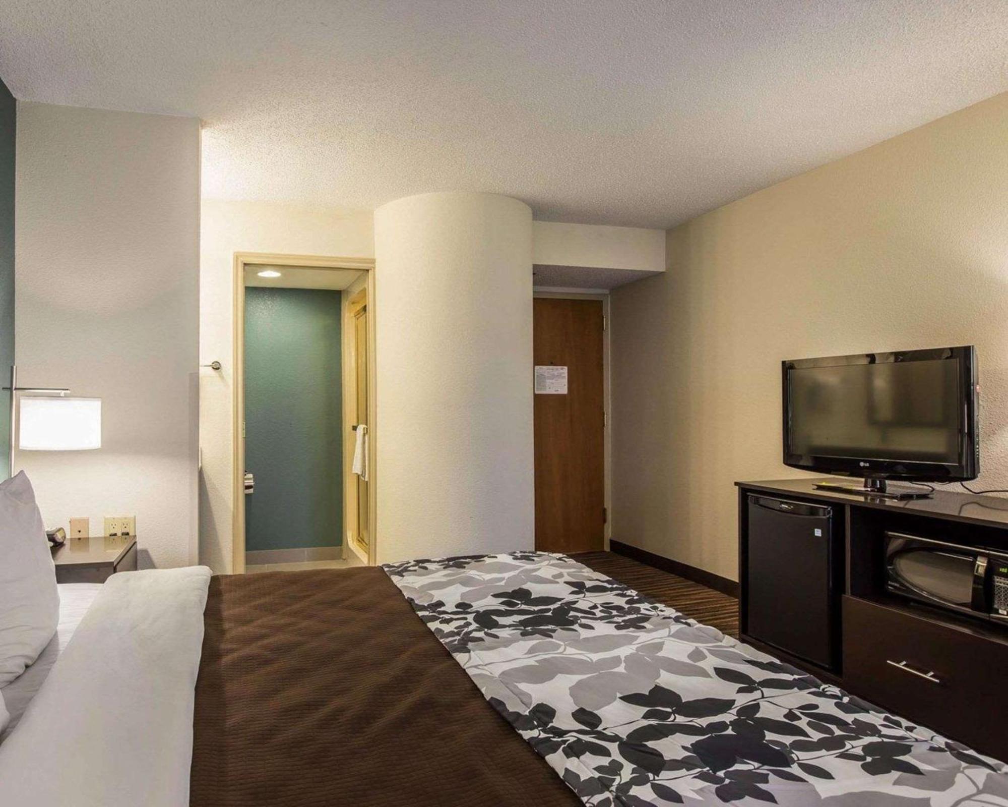 Sleep Inn Greensboro Airport Eksteriør billede